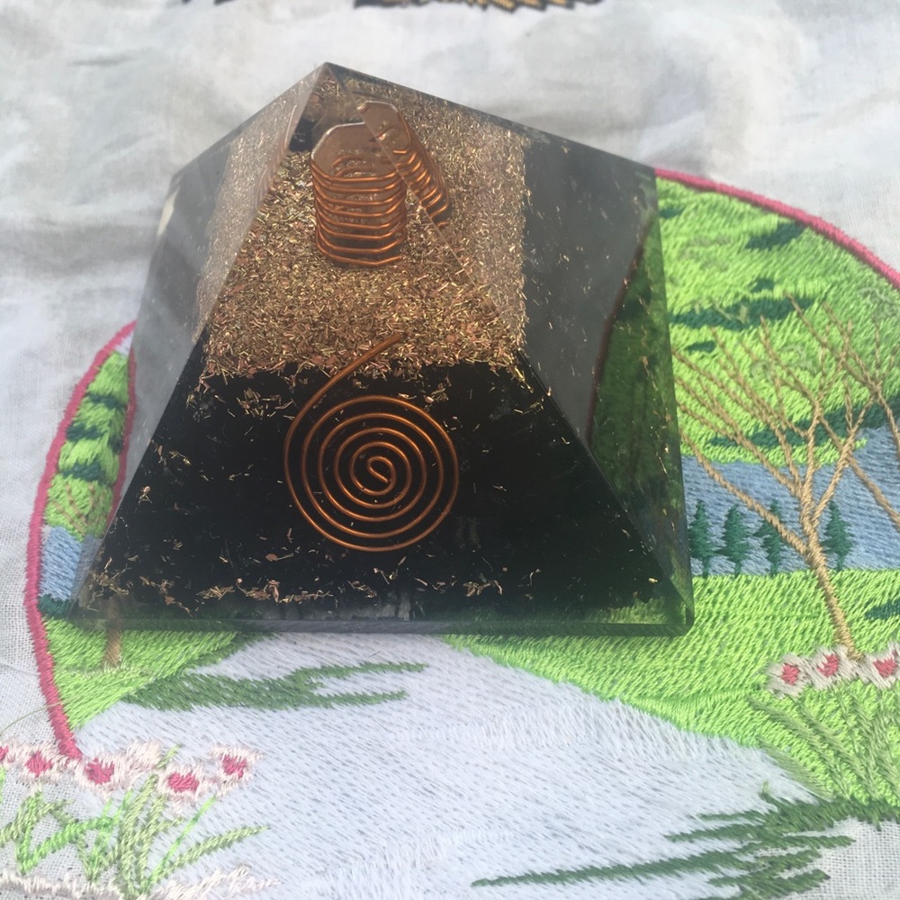 Black Tourmaline Orgonite Pyramid